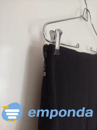 Falda con bordado lentejuelas usada exc estado Villa Urquiza - imagen 5