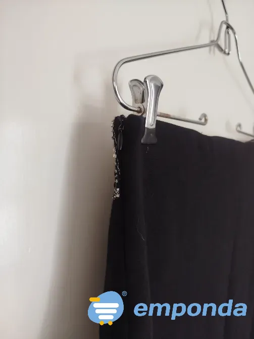 Falda con bordado lentejuelas usada exc estado Villa Urquiza - imagen 5