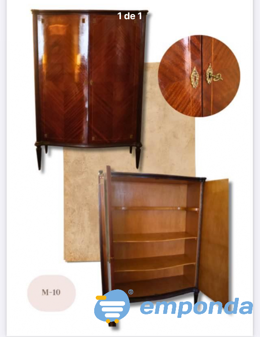 Aparador cristalero bahiut en perfecto estado . Lustre impecable, original, todos los estantes. La Plata - imagen 1