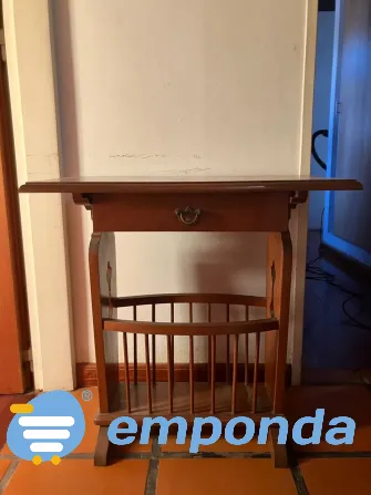 Mesa auxiliar vintage con revistero y cajón Morón - imagen 1