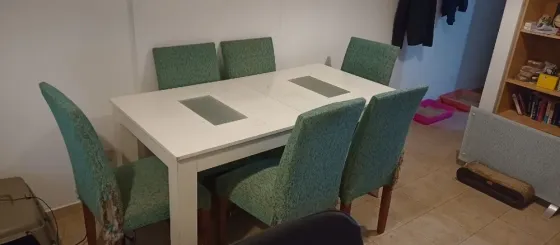Mesa extensible y sillas (junto o separado) La Plata