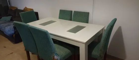 Mesa extensible y sillas (junto o separado) La Plata
