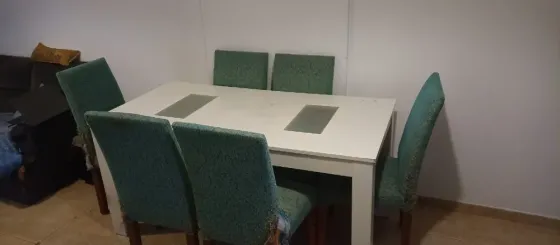 Mesa extensible y sillas (junto o separado) La Plata