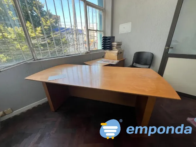 Mesa escritorio profesional San Isidro - imagen 1