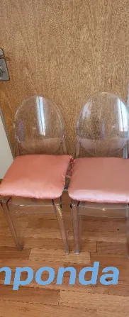3 sillas de acrilico transparente con sus almohadones. Constitución - imagen 2