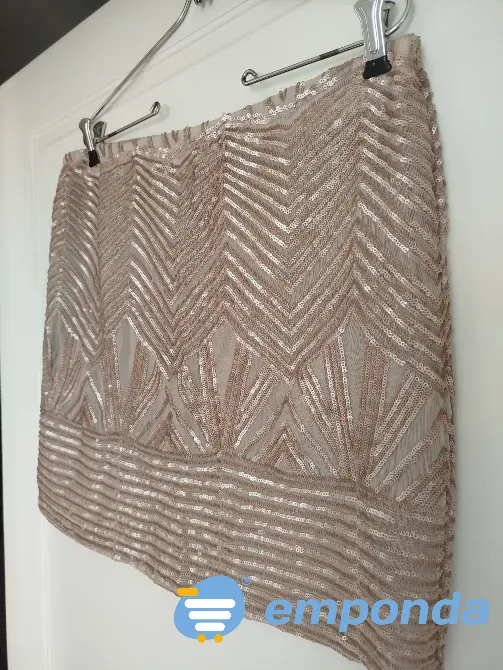 Falda bordada en lentejuelas usada Villa Urquiza - imagen 2