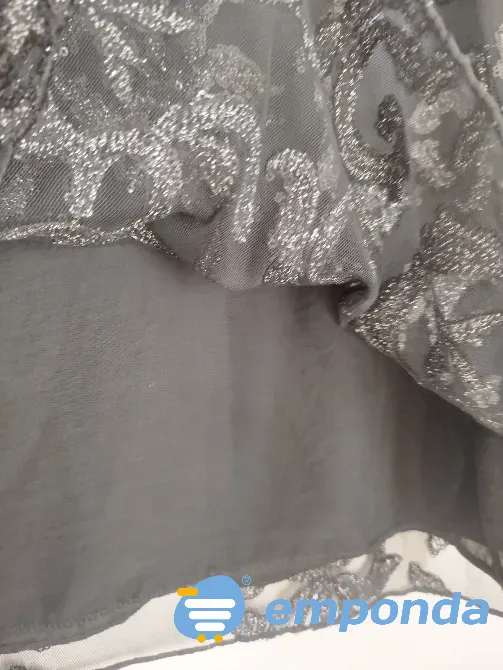 Falda de encaje con lentejuelas usada Villa Urquiza - imagen 6