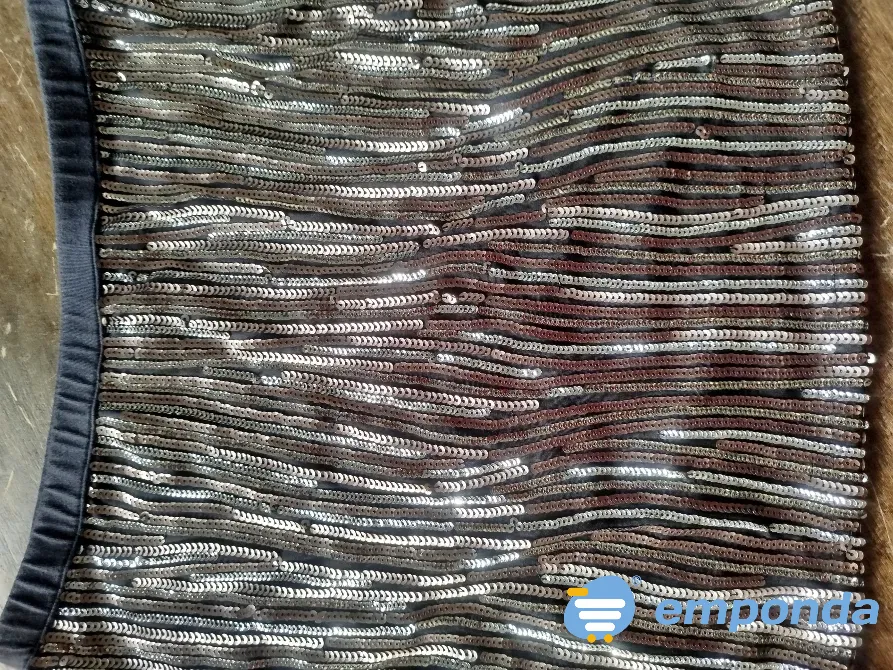 Falda elastizada de lentejuelas usada Villa Urquiza - imagen 6