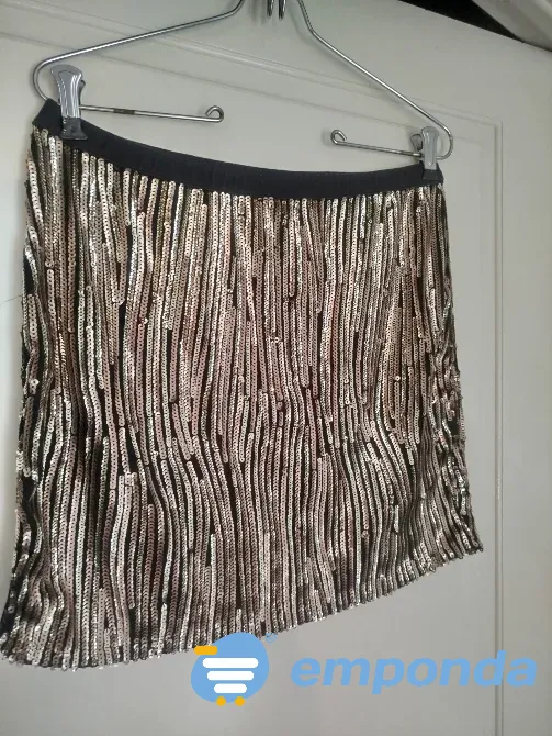 Falda elastizada de lentejuelas usada Villa Urquiza - imagen 2