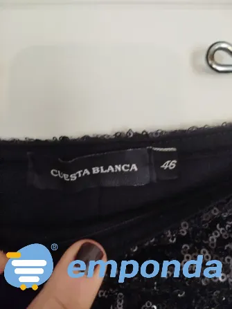 Falda mini lentejuelas forrada usada Villa Urquiza - imagen 3