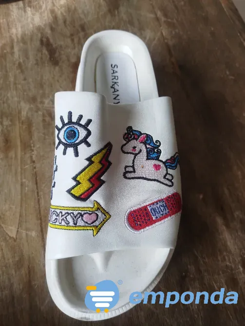 Chanclas Sarkany Villa Urquiza - imagen 3