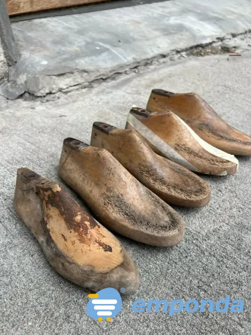 Set de 5 hormas de madera usadas Villa Urquiza - imagen 5