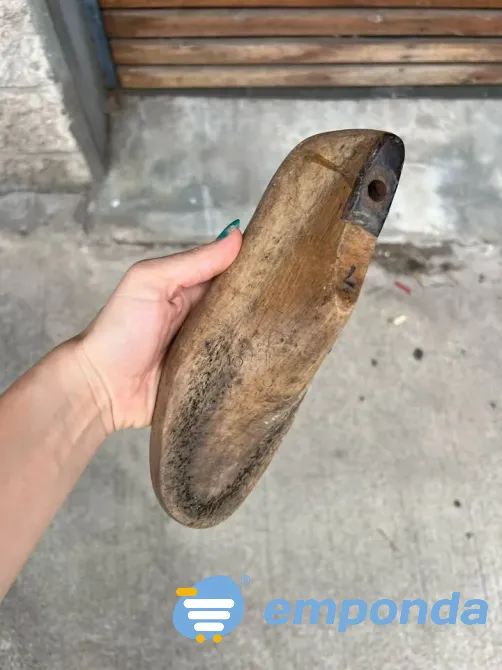 Set de 5 hormas de madera usadas Villa Urquiza - imagen 1