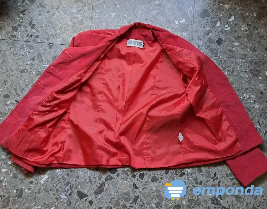 Traje de corderoy aterciopelado rojo Balvanera - imagen 3