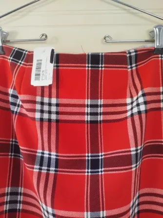 Falda short diseño escoces talle 44/46 Villa Urquiza