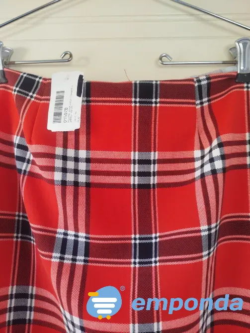 Falda short diseño escoces talle 44/46 Villa Urquiza - imagen 4