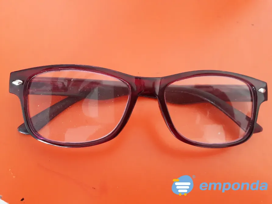 Anteojos en perfecto estado Morón - imagen 1