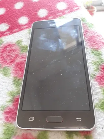 Celular Samsung J5 Morón