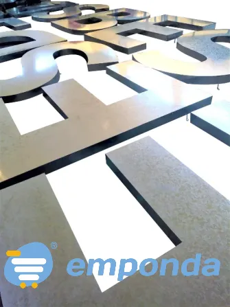 Chapas de acero pulido caladas con letras y logos de empresa Lanús - imagen 1
