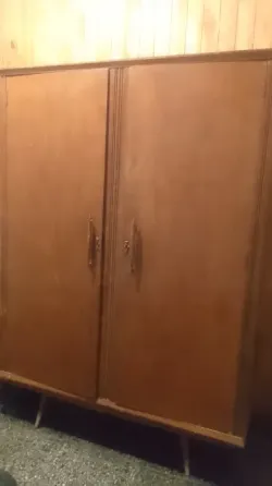Armario de dos puertas antiguo Quilmes