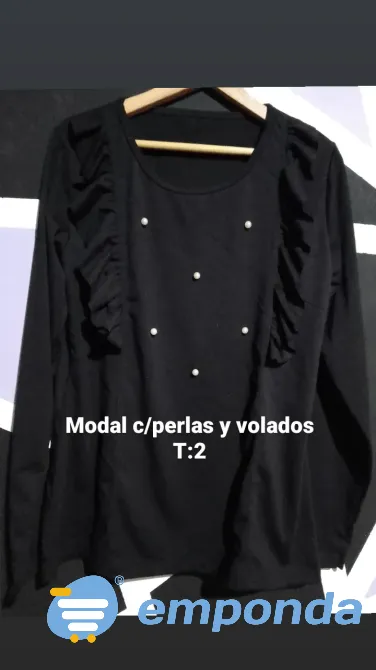 Remera negra con volado y perlas Santa Fe ciudad - imagen 1