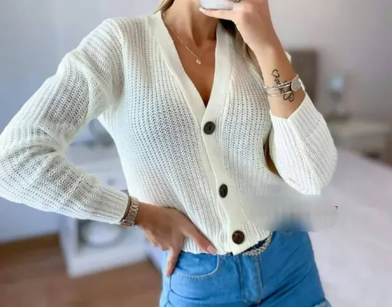 Saco cardigan corto acrilico escote v botones Berazategui