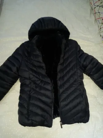 Campera de mujer reversible Excelente estado Berazategui