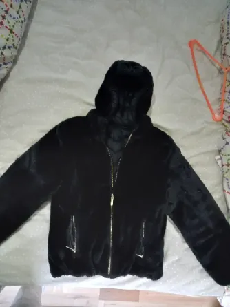 Campera de mujer reversible Excelente estado Berazategui