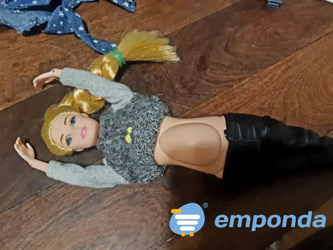 Barbie embarazada con sorpresa y bebé incluido Almagro - imagen 2