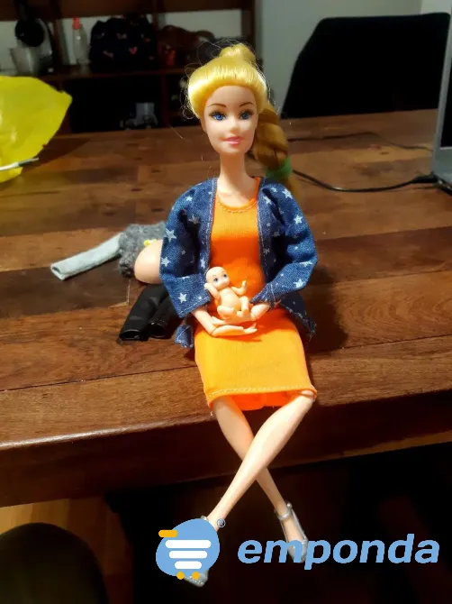 Barbie embarazada con sorpresa y bebé incluido Almagro - imagen 5