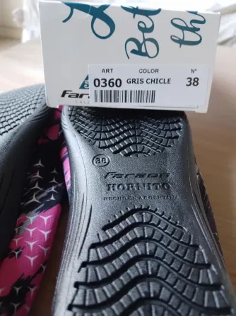 Zapatillas de neoprene Tres de Febrero