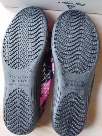 Zapatillas de neoprene Tres de Febrero