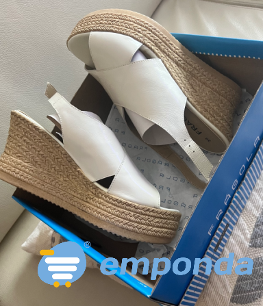Sandalia Ferli Nuevas Villa Lugano - imagen 2