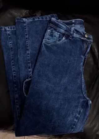 Pantalón baggy Florencio Varela