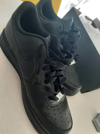 Nike Air Force 1 '07 hombre Morón