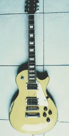 Guitarra eléctrica les Paul Lanús