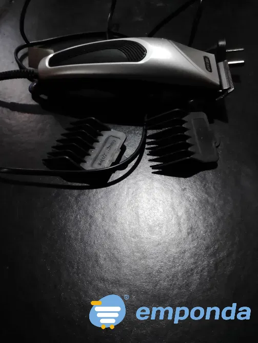 Máquina de cortar pelo Lanús - imagen 1