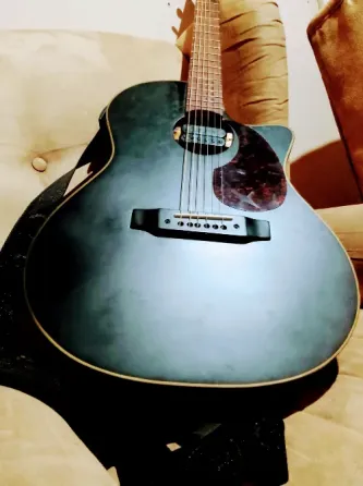 Guitarra acústica Lanús
