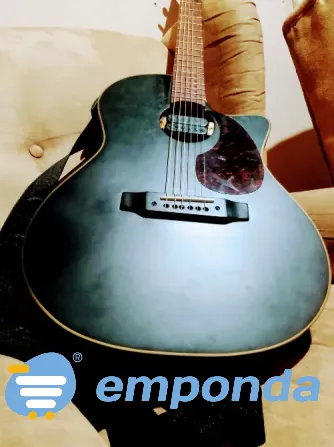 Guitarra acústica Lanús - imagen 1