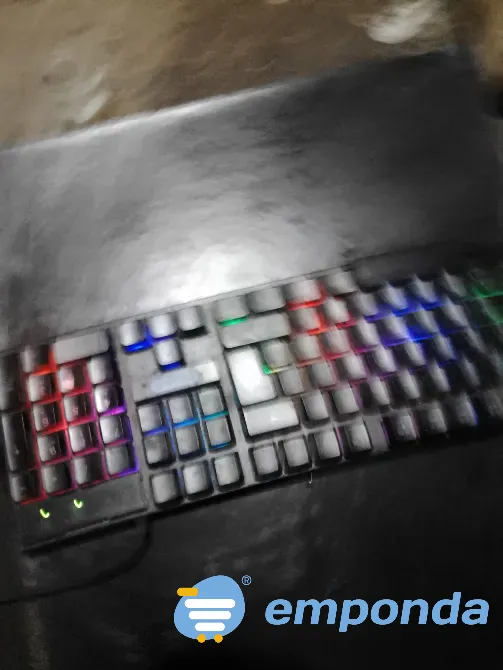 Teclado estiló gamer Lanús - imagen 2