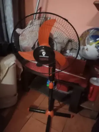 Ventilador de pie grande Posadas