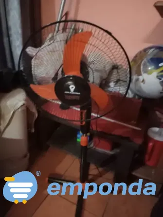 Ventilador de pie grande Posadas - imagen 1