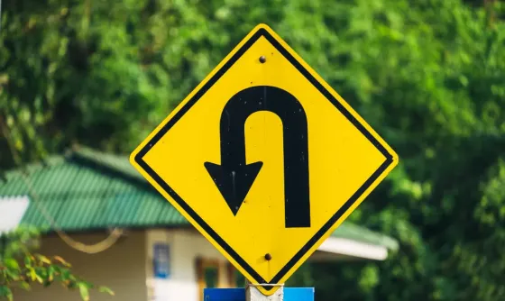 Creacion de carteles viales con caño redondo en la base para Lanús