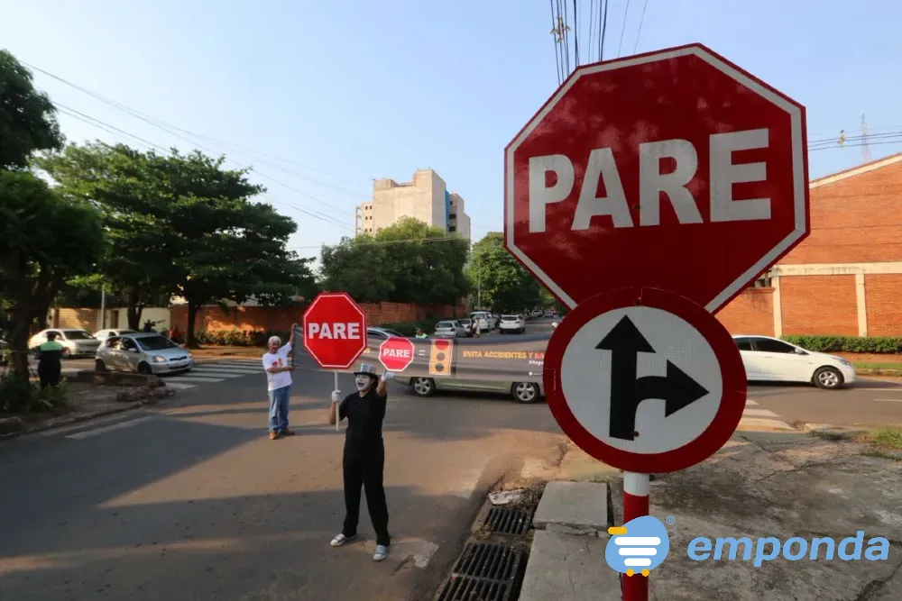 Creacion de carteles viales con caño redondo en la base para Lanús - imagen 2