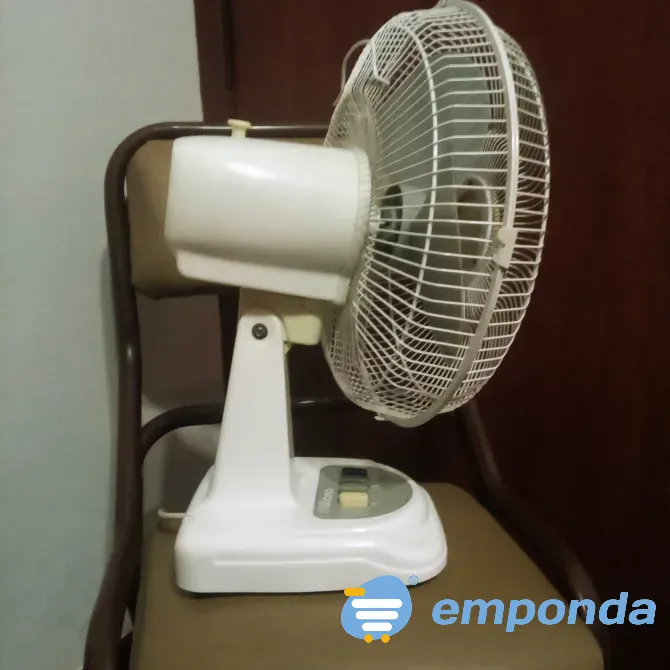 Ventilador de mesa 12" Liliana Lanús - imagen 4