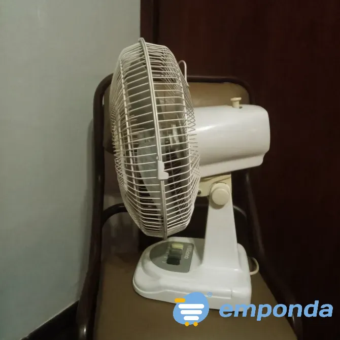 Ventilador de mesa 12" Liliana Lanús - imagen 3