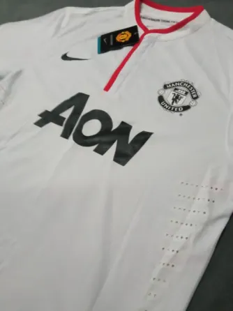 Camiseta Manchester united Nike La Matanza