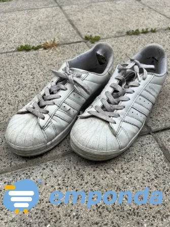 Varias zapatillas Lomas de Zamora - imagen 1