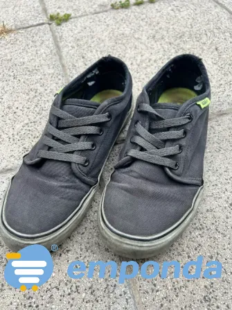 Varias zapatillas Lomas de Zamora - imagen 3