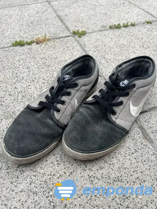 Varias zapatillas Lomas de Zamora - imagen 5